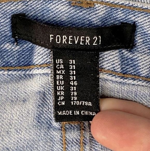 Forever 21 High Rise Light Wash Distressed Denim Festival Jean Shorts 31 - Picture 3 of 5